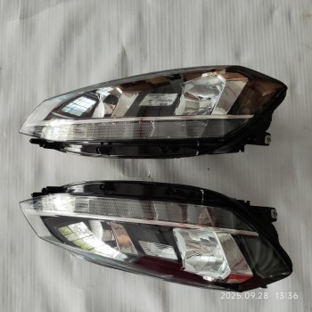 5G1 941 005 D - 5G1 941 006 D HEADLIGHT